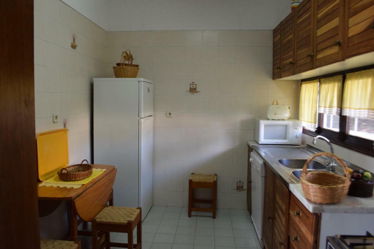 Apartamento T2 Com Piscina E Wifi A 350 Metros Da Praia オーリョス・デ・アーグァ エクステリア 写真